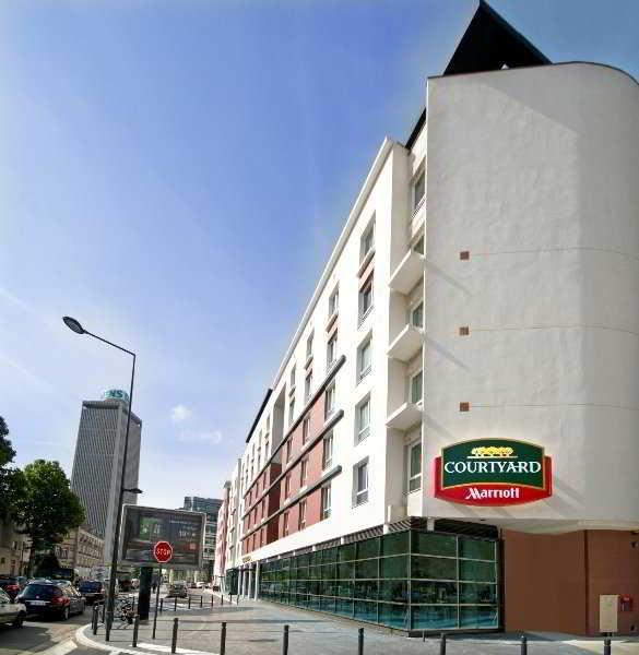 Courtyard By Marriott Paris Saint Denis Hotel Esterno foto