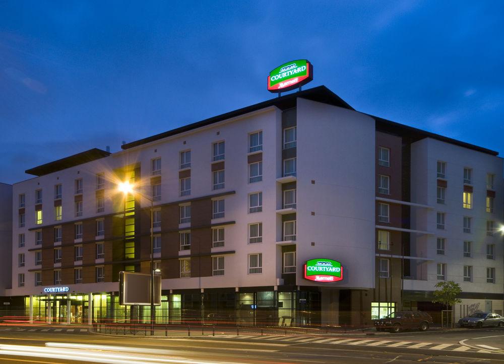 Courtyard By Marriott Paris Saint Denis Hotel Esterno foto